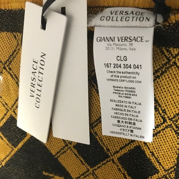 Gold and Black Versace Collection scarf - Picture 4 of 4